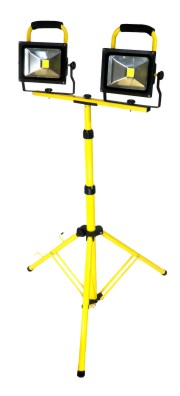 Illumenator 1800 tripod stand with two lights